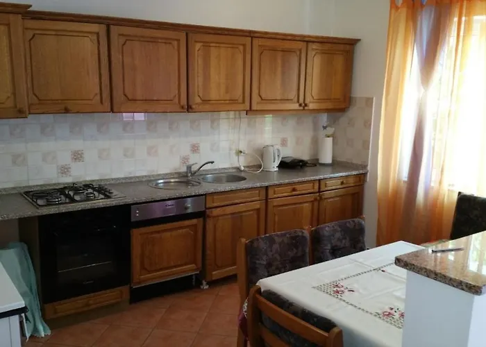 Family Friendly With A Swimming Pool - 7610 Apartmán