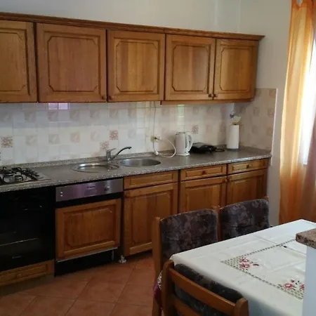 Family Friendly With A Swimming Pool - 7610 Lejlighed